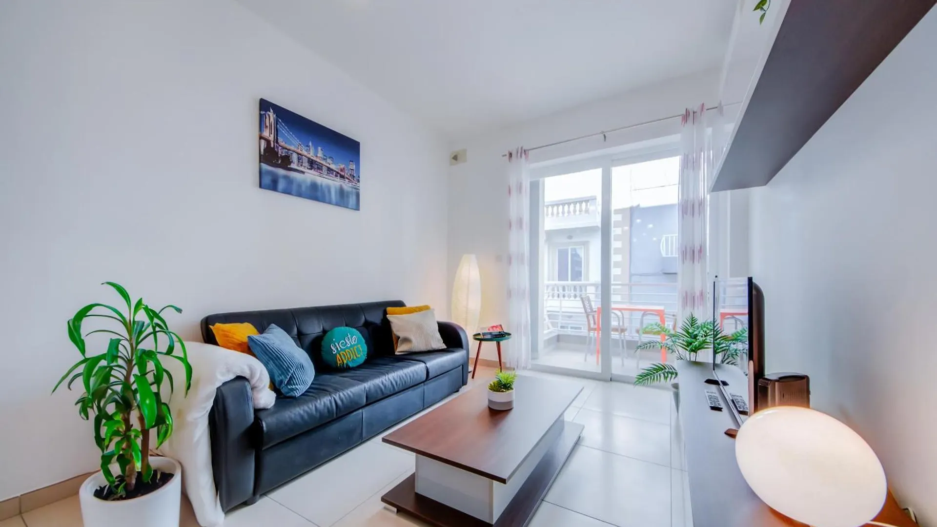 Stylish 2Br Apt With Balconies In St Julians, Paceville - Apt 6 By Vaganza Saint Julian's Apartment