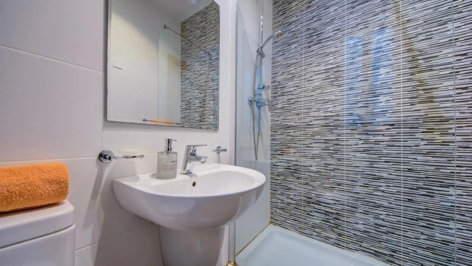 Apartmán Stylish 2Br Apt With Balconies In St Julians, Paceville - Apt 6 By Vaganza Saint Julian's Malta